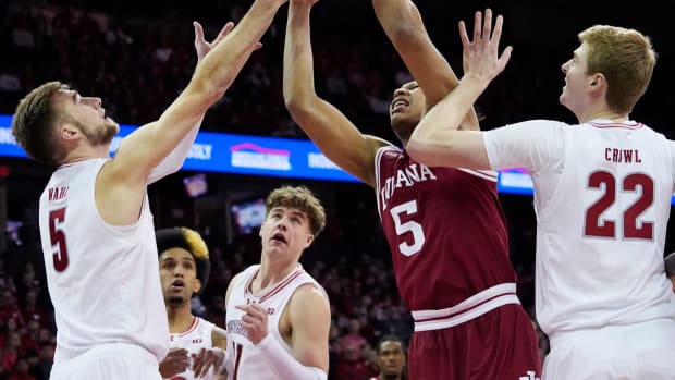 Indiana Hoosiers forward Malik Reneau (5) goes for a layup during the first half of the game against the Wisconsin Badgers.